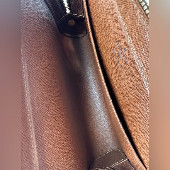 Authentic Louis Vuitton Monogram Orsay Clutch w/COA - Picture 9 of 11